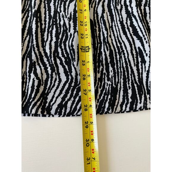Jones Wear Midi Skirt Elastic Waist Zebra Print Black White Lined Flowy Sz Lg - Picture 5 of 6